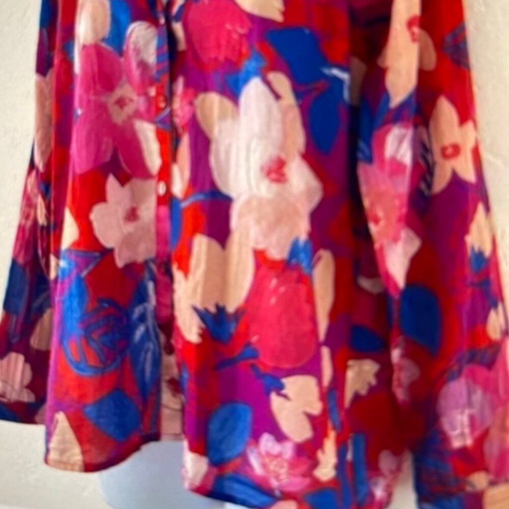 JOHNNY WAS WorkShop 100% Cotton Top with Bold Floral Print: Size Medium: NWOT!! - Picture 5 of 11